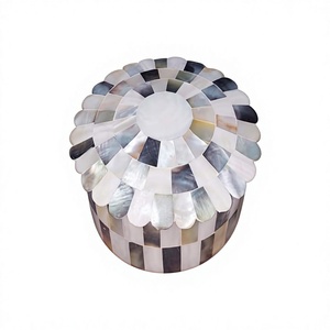 Perfect Decorative And Limited Addition Natural Piece Round Shape Mother Of Pearl <b>Box</b> For Home Decorative And Jewelry Gifts Item - Product Image 1