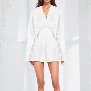 Nouveau modèle de chemisier pour femme à col en V, style corset, en tissu épais, à manches plissées évasées, taille haute, Design Gas Top Fall, Tendance - Product Image 2
