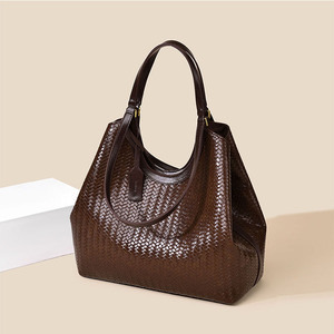 Phong cách retro của phụ nữ công suất lớn Vai Túi đơn giản cao cấp nách túi với mở đóng cửa cho công việc và đi lại - Product Image 3