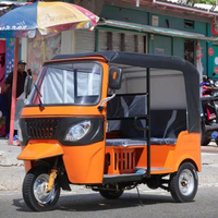 Tuk Tuk, auto-taxi à trois roues, tricycle motorisé à carrosserie fermée pour passagers, moteur à essence, 6 passagers, charge utile de 300-400 kg