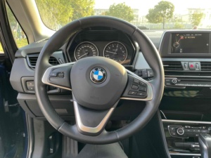 <span class=keywords><strong>BMW</strong></span> Serie 2 <span class=keywords><strong>Active</strong></span> <span class=keywords><strong>Tourer</strong></span> 2016 218i Versione Fashion Usata, Wagon Compatto di Lusso per Esportazione Globale - Product Image 5