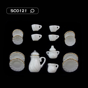 En gros, service à thé miniature en céramique et porcelaine pour <span class=keywords><strong>maison</strong></span> de poupée, comprenant bouilloire, vaisselle, ensemble de tasses modèle <span class=keywords><strong>maison</strong></span> et <span class=keywords><strong>plateau</strong></span> à fleurs - Product Image 4