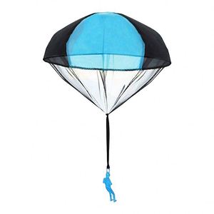 Paracaídas Interactivo de Juguete para Niños |   Duradero y con Protección UV |   Juegos Divertidos al Aire Libre para Niños - Product Image 6