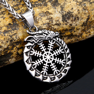 Yunnique – pendentif Dragon Viking en acier inoxydable, logo boussole, collier rétro pour hommes, bijoux, cadeau - Product Image 3