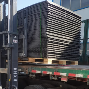 แผ่นปูพื้น HDPE แบบกำหนดเองสำหรับงานหนัก รีไซเคิลได้ สำหรับป้องกันพื้นดิน แผ่นปูถนนชั่วคราวขนาด 4x8 ฟุต แผ่นปูพื้น HDPE สำหรับทางเดิน - Product Image 2