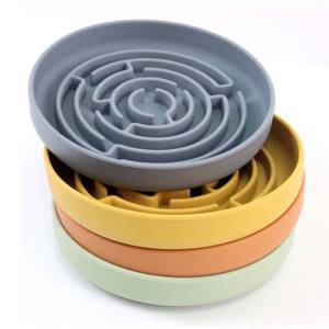 Bol à lécher pour chien en silicone de qualité alimentaire, <span class=keywords><strong>labyrinthe</strong></span> pour manger lentement, logo personnalisé, vente en gros, fournitures d'alimentation pour animaux de compagnie, bol d'alimentation lente personnalisé pour animaux de compagnie - Product Image 1