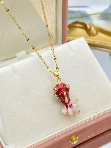 Collier en acier inoxydable fait à la main avec pendentif en forme de petit <span class=keywords><strong>poisson</strong></span> <span class=keywords><strong>rouge</strong></span> traditionnel en os de serpent Koi multicolore exquis - Product Image 5