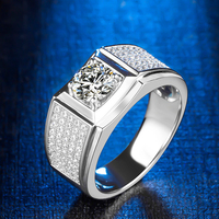 Meilleure vente bijoux fins de luxe à la mode à la mode 1ct 1.0ct 1 carat 6.5mm Moissanite S925 bagues en argent Sterling pour mariage hommes
