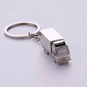 Porte-clés en métal personnalisé avec logo, en forme de mini semi-remorque, pour cadeau promotionnel de logistique - Product Image 5