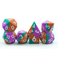 Set Dadu D&D Polihedral 7pcs 16mm dari Karet Silikon Lembut 3 Warna Campuran untuk Permainan Peran Dungeons & Dragons