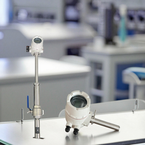 High Precision Stainless Steel Insertion Magnetic <b>Water</b> <b>Flow</b> <b>Meter</b> Conductive Liquid Sewage Inserted Electromagnetic Flowmeter - Product Image 1