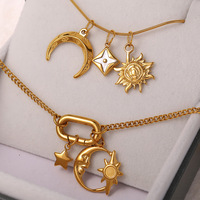 Nouvelle Collection 2027 : Breloques DIY Minimalistes en Gros – Pendentifs Étoile, Lune et Coquillage Incrustés de Perles en Acier Inoxydable Plaqué Or 18K