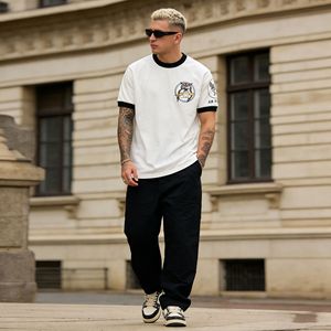 Nouveau T-shirt d'été pour homme imprimé dessin animé, motif lettres, en coton côtelé respirant, col rond, coupe ajustée – Vente en gros, fournisseur de choix - Product Image 5
