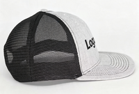 Heather grijze zwarte mesh trucker cap met sport hockey logo, platte klep, snapback pet, Argyle fruitpatroon, gangbare stof