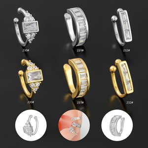 Boucles <span class=keywords><strong>d</strong></span>'oreilles <span class=keywords><strong>d</strong></span>élicates en zircon cubique plaqué or 18 carats Boucles <span class=keywords><strong>d</strong></span>'oreilles cartilage non percées pour femmes Manchette à la mode - Product Image 1