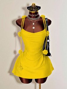 เดรสสั้นประดับดอกกุหลาบ 3 มิติสำหรับผู้หญิง ดีไซน์ไขว้หลัง ทรงเข้ารูป สำหรับงานปาร์ตี้ แฟชั่น - Product Image 5