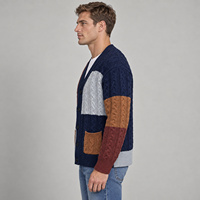 Cardigan en tricot torsadé color block pour homme, col en V, boutonnage frontal, avec poches plaquées, épais et chaud, à manches longues, OEM