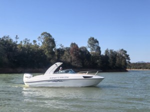 Moteur hors-bord très demandé pour bateau de pêche en <span class=keywords><strong>mer</strong></span>, disponible en bateau de pêche en fibre de verre, mini-yacht pour usage familial - Product Image 5