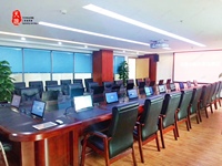 Table de conférence avec moniteur LCD motorisé escamotable avec écran HD, bureau motorisé escamotable avec moniteur escamotable avec télécommande