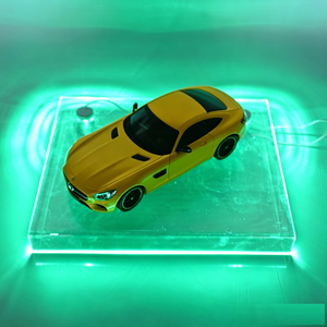 Base de exhibición acrílica de alta calidad con iluminación LED RGB para modelos de coches a escala. - Product Image 3
