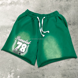 Shorts grande taille en coton de haute qualité avec bords bruts Shorts en éponge française surdimensionnés imprimés Shorts de basket-ball pour hommes lavés à l'acide - Product Image 1