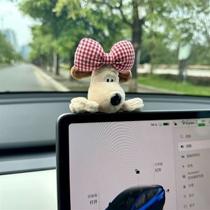 ใหม่อะนิเมะคอสเพลย์นักบินสุนัขตกแต่งรถ <span class=keywords><strong>Gromit</strong></span> ตุ๊กตาของเล่นตกแต่งภายในศูนย์ควบคุมหน้าจอกระจกมองหลังสาวของขวัญ - Product Image 3