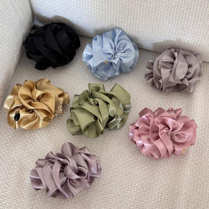 Pince à cheveux élégante en tissu français avec nœud, pince banane pour femme, pince douce pour queue de cheval, accessoire de fête - Product Image 4