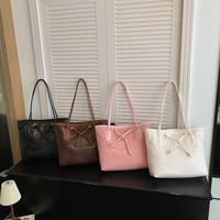 Nouveau sac fourre-tout pour femme en PU résistant à l'eau, couleur unie, grande capacité, utilisation quotidienne, portable, à bandoulière