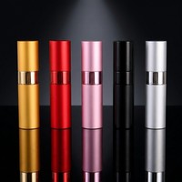 Atomiseur de parfum de luxe 10 ml avec logo personnalisé, flacon pulvérisateur portable en aluminium mat rechargeable pour voyage, soins personnels, vente en gros