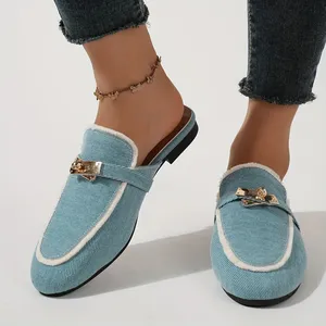 Kadınlar için katır yuvarlak ayak yassı ayakkabı Backless slaytlar rahat kayma on loafer'lar ile zincir