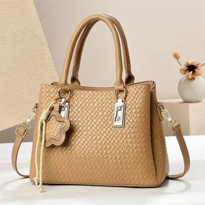 Bolsos de Mano Elegantes de PU para Mujer 2026, Bolsos Cruzados de Cuero Simples con Colgante - Product Image 3