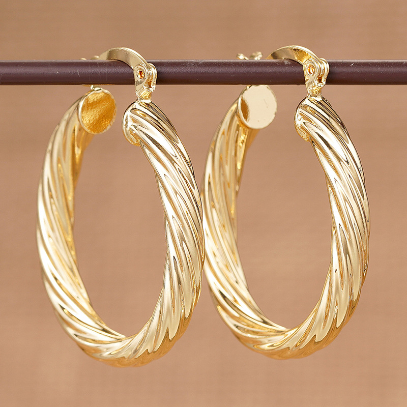E4448 yellow gold