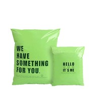Polymailer d'affranchissement vert personnalisé de fournisseur Sac d'expédition avec impression de logo personnalisé pour vêtements à usage professionnel