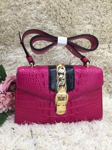 Sac à rabat en cuir de crocodile noir pour femme avec bandoulière à boucle chaîne dorée, élégant sac à main bandoulière - Product Image 4