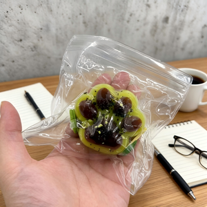 Giocattolo Squishy a Forma di Zampa di Gatto al Cioccolato Matcha, Morbido Antistress, Giocattolo Sensoriale per Bambini e <span class=keywords><strong>Adulti</strong></span> - Product Image 1