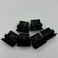 Pièces de voiture neuves, clip de fixation pour boîte à gants, clip de maintien pour boîte de rangement 1472872-00-C 1472872-00-C pour Tesla Model 3 Model Y