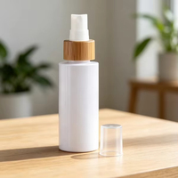 Flacon pulvérisateur cosmétique PET 100 ml de haute qualité, contenant en plastique blanc avec collier en bambou pour tonique, brume faciale et soins de la peau