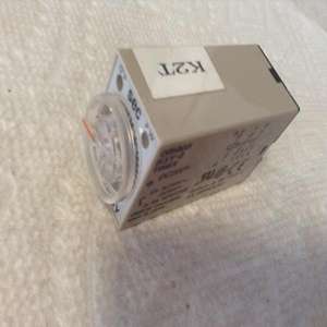 Temporizador PLC H3Y-2 H3Y - Product Image 1