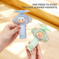 Ventilateur rafraîchissant personnalisé avec figurines de mascotte IP, aux couleurs macaron esthétiques et adorables, idéal pour les enfants et les jeunes, cadeau d'été