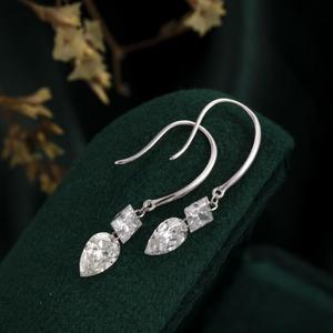 ต่างหูห่วงทองคำ 14K ดีไซน์ทันสมัยจาก Blossom CS Jewelry สำหรับผู้หญิง ประดับเพชรคุณภาพ AAA และมุก ขายส่ง - Product Image 1