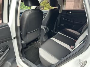 Volkswagen <span class=keywords><strong>Jetta</strong></span> VS5 SUV Usado de Alta Calidad, Auto de Gasolina de <span class=keywords><strong>Segunda</strong></span> <span class=keywords><strong>Mano</strong></span>, Precio Económico, 6AT para Conducción Urbana, Venta al Por Mayor - Product Image 6