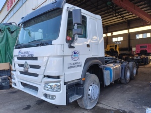 Camión remolque Sinotruk HOWO 6x4 camión tractor con dirección derecha e izquierda de alta calidad - Product Image 4