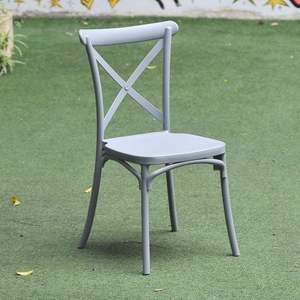 Silla de Plástico Moldeado Estilo X-Back, Material Plástico Moderno, Silla de Comedor Colorida para Escuela, Exterior, Duradera - Product Image 6