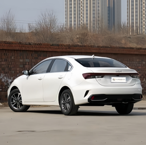 2026 K3 Berlina Compatta a Benzina con Motore 1.5L, Trazione Anteriore, 6 Airbag per Protezione di Sicurezza, per Commercio all'Ingrosso Globale di <span class=keywords><strong>Auto</strong></span> - Product Image 4