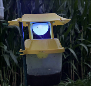 Physical Pest Control Solar <b>UV</b> <b>Light</b> Insect Trap for Organic Farming and Orchard Protection - Product Image 4