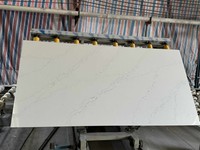 Dalle de quartz blanc Calacatta à fines veines grises pour plan de travail de cuisine, meuble-lavabo et panneau mural 3200x1600mm