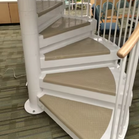 Escalier en colimaçon extérieur VIKO 2025 blanc pur, adapté aux cours, terrasses et villas