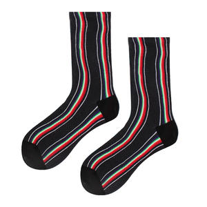 Chaussettes en coton peigné à 360 degrés imprimées numériques 3D personnalisées de haute qualité pour hommes Chaussettes de sport amusantes - Product Image 4