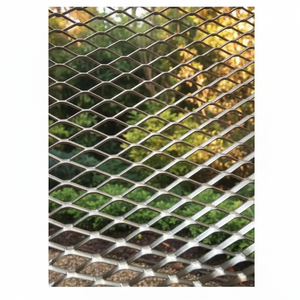 Malla Metálica Expandida Soldada de Hierro Galvanizado Hexagonal Negra Reforzada para Cercas de Privacidad y Gaviones - Suministro del Fabricante - Product Image 1