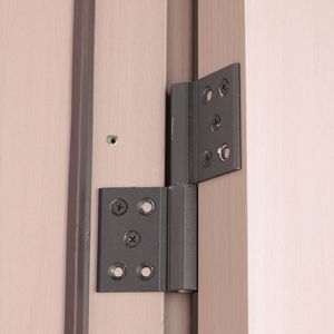 Puerta Interior Minimalista de Madera Contrachapada con Aislamiento Acústico, Apertura Lateral, Diseño con Acabado Sólido - Product Image 3